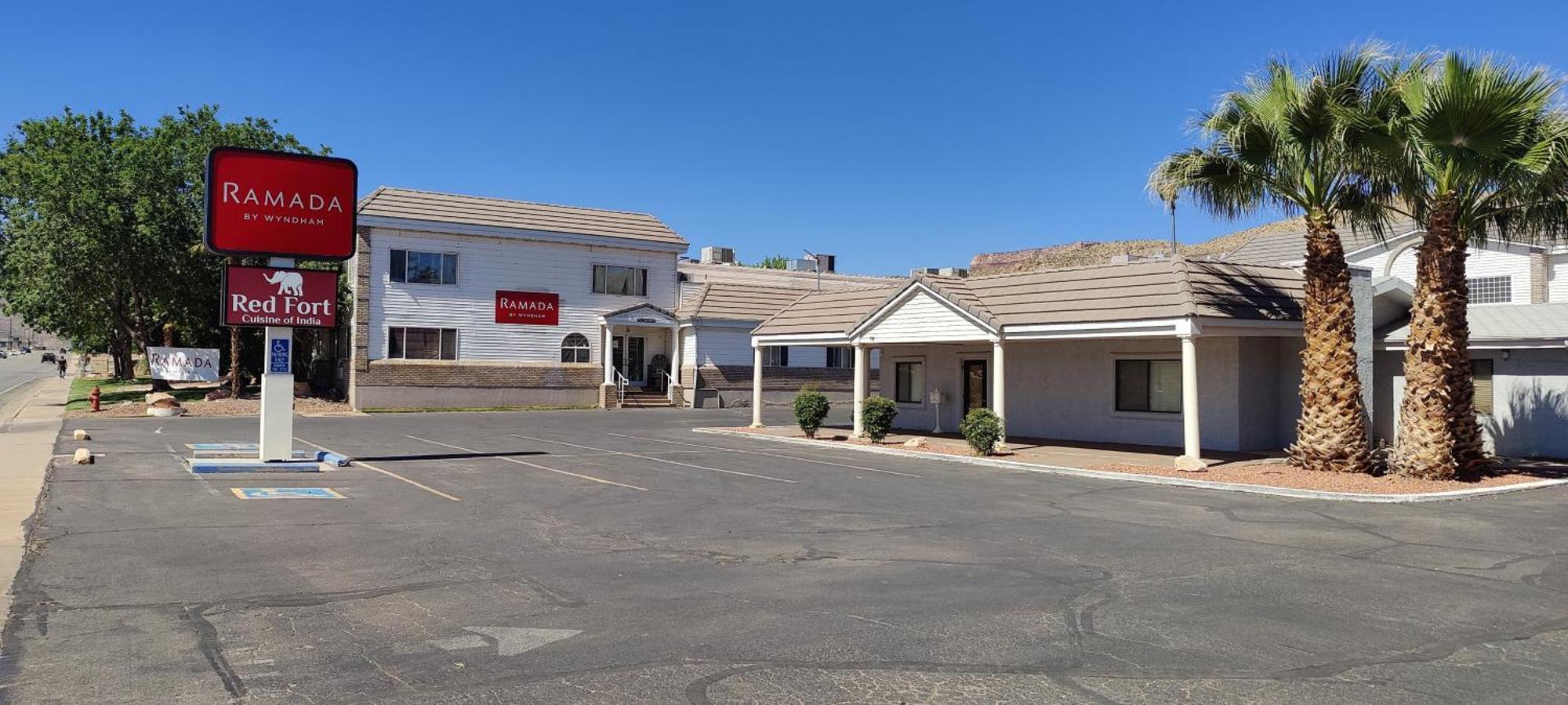 Ramada By Wyndham La Verkin Zion National Park Bagian luar foto