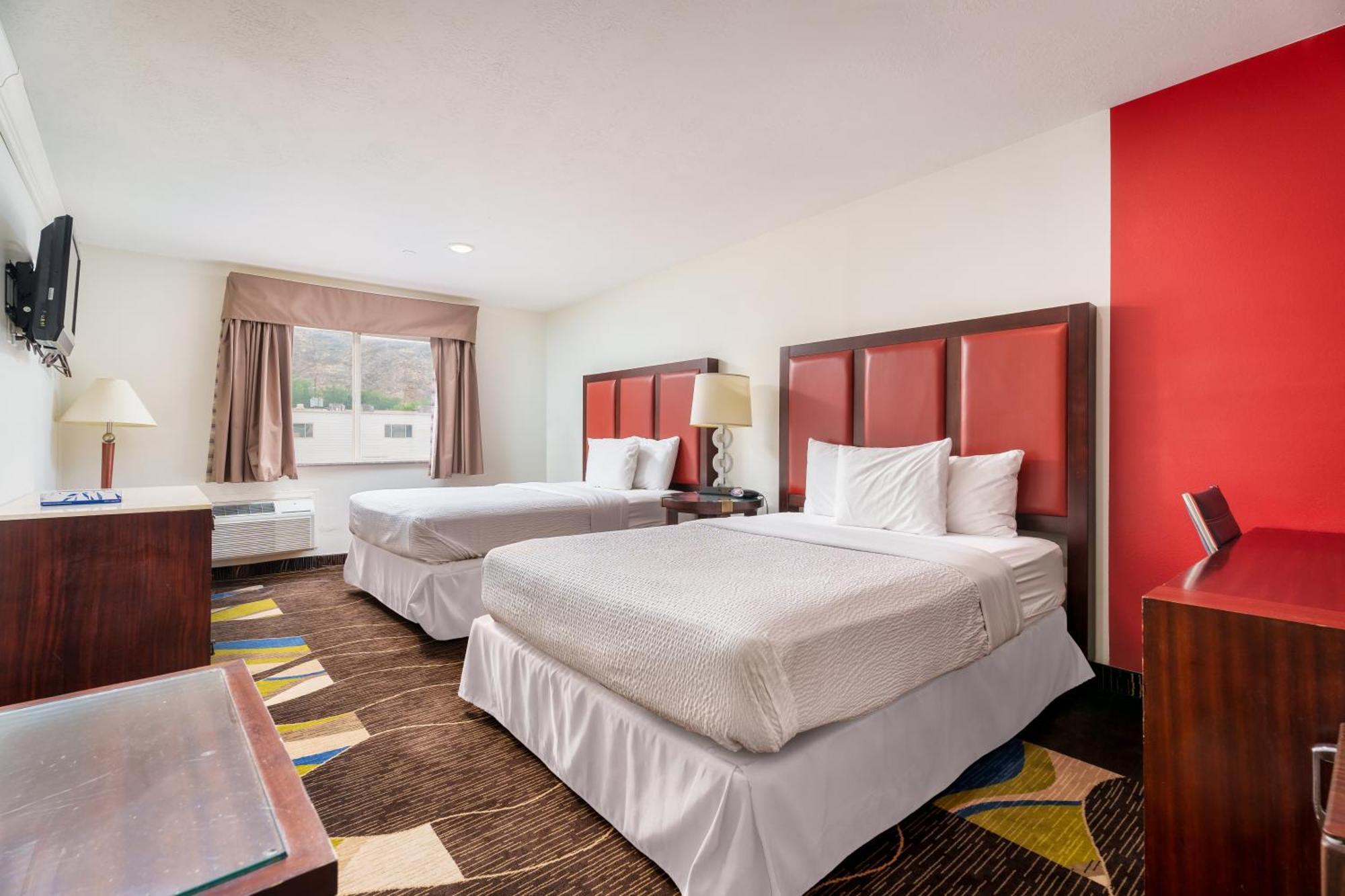 Ramada By Wyndham La Verkin Zion National Park Bagian luar foto