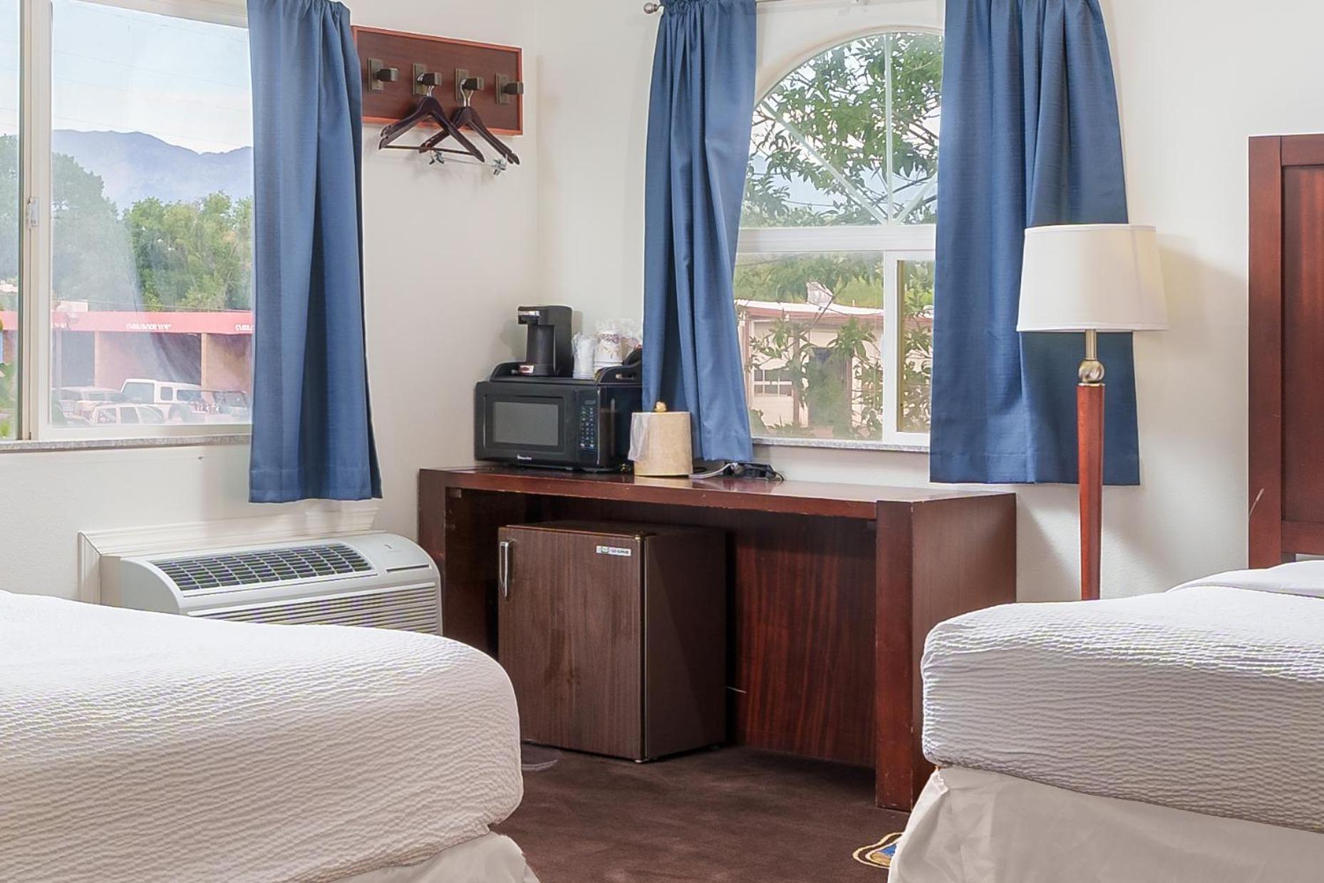 Ramada By Wyndham La Verkin Zion National Park Bagian luar foto