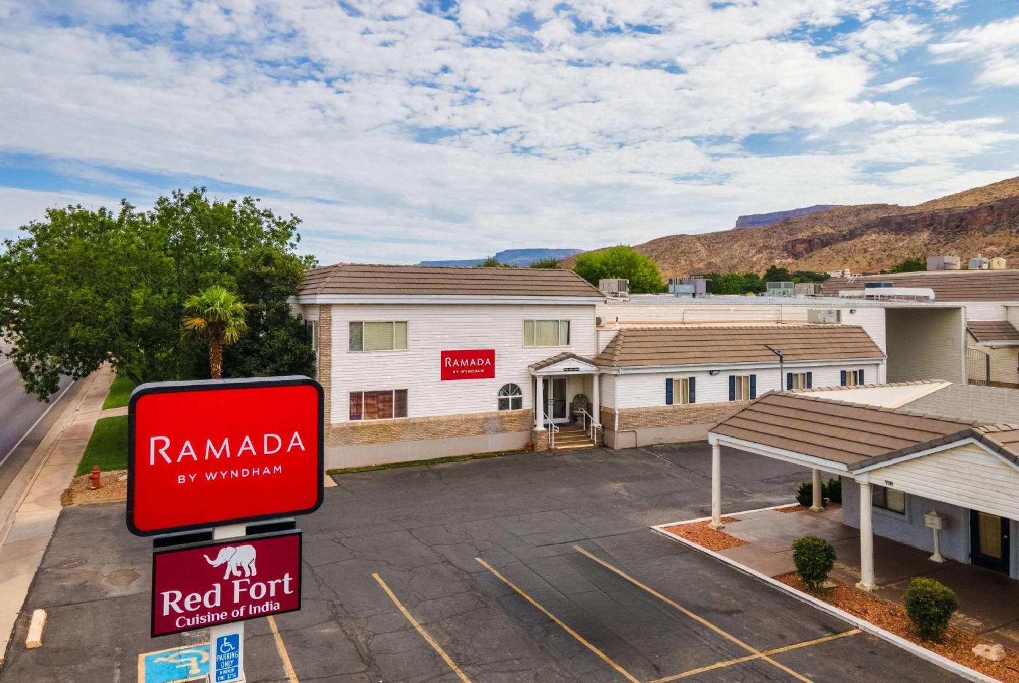 Ramada By Wyndham La Verkin Zion National Park Bagian luar foto